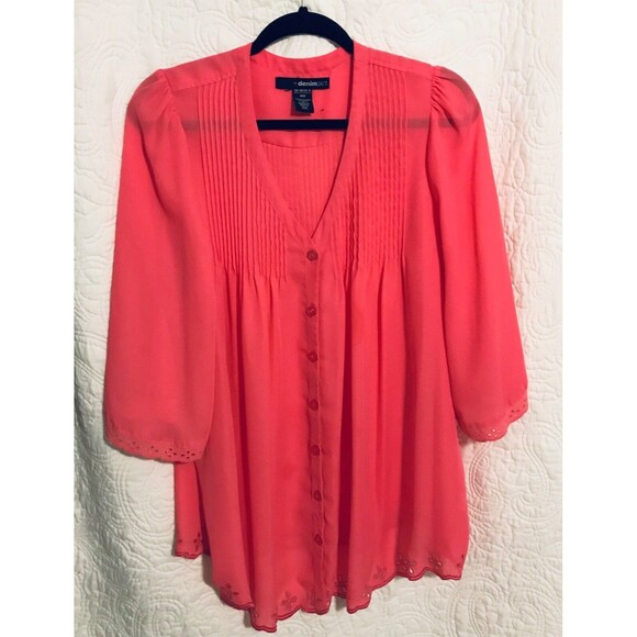 Denim Women’s Blouse Size 14W Pink Georgette Button up. Eyelet Design - Picture 1 of 3